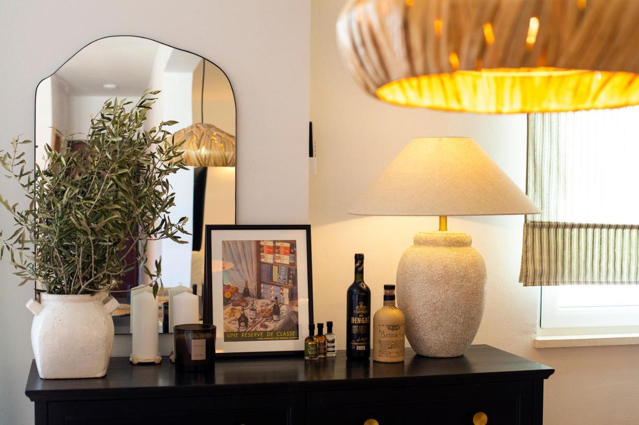 Apartman Luri Sutivan Zewnętrze zdjęcie